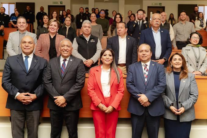 Convenio entre Gobierno de Ensenada y CETYS Universidad para capacitar a la DSPM