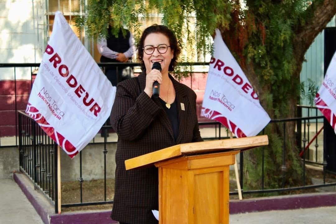 Mejora en infraestructura escolar: Rocío Adame entrega nueva cubierta metálica en escuelas de Playas de Rosarito